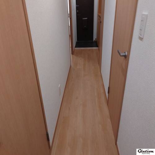 施工後画像：玄関前フロア/ガラスコーティング中膜